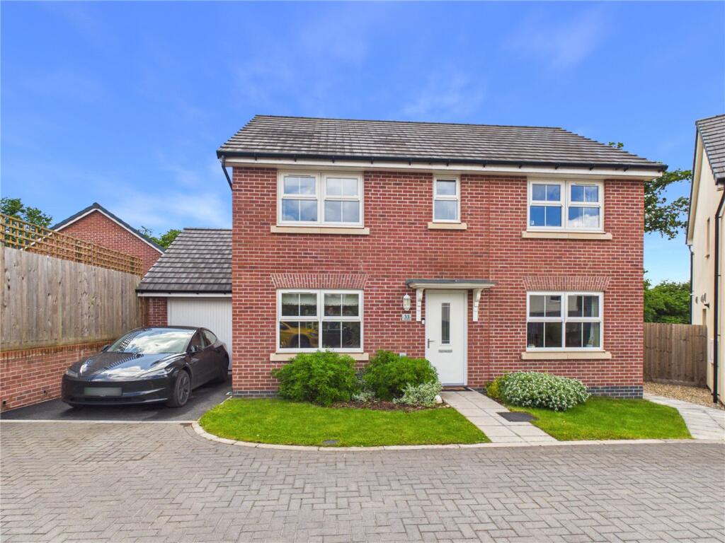 4-bed detached on Uplowman Road, Tiverton, Devon, EX16, £445,000
