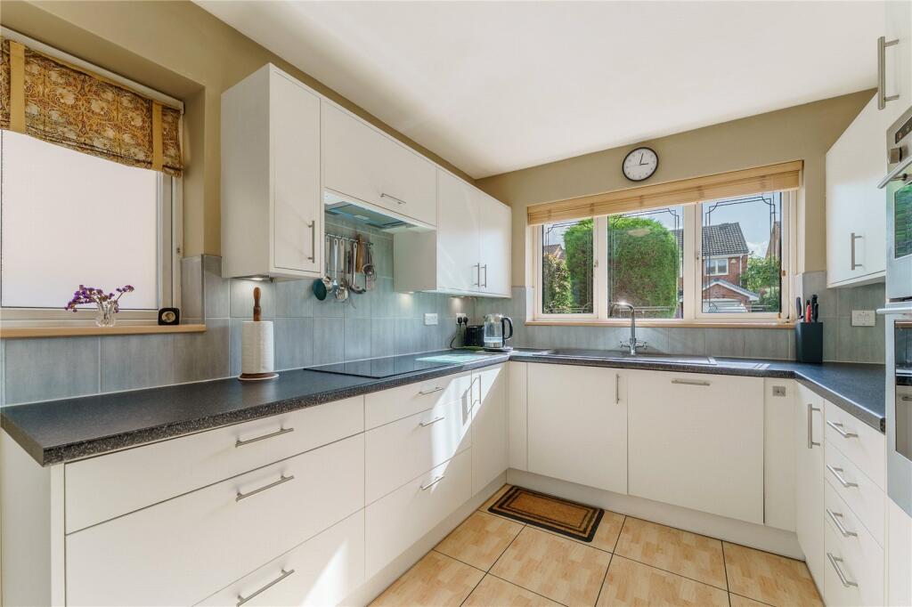 House in Wakefield - View 5