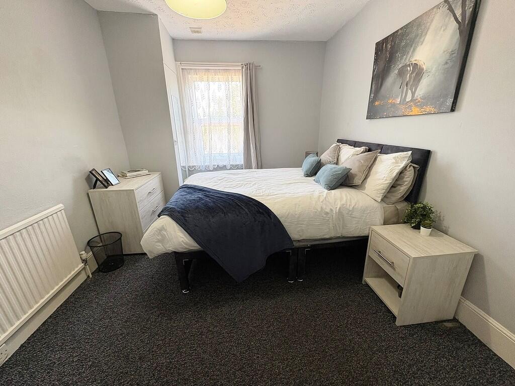 House in Southampton - View 3