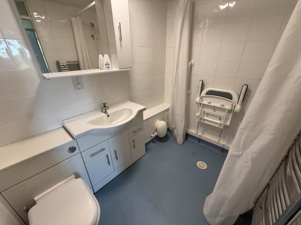 Apartment in Dunstable, Central Bedfordshire - More