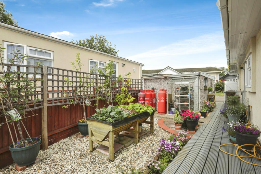 Ipswich, Suffolk, IP6 photo 3