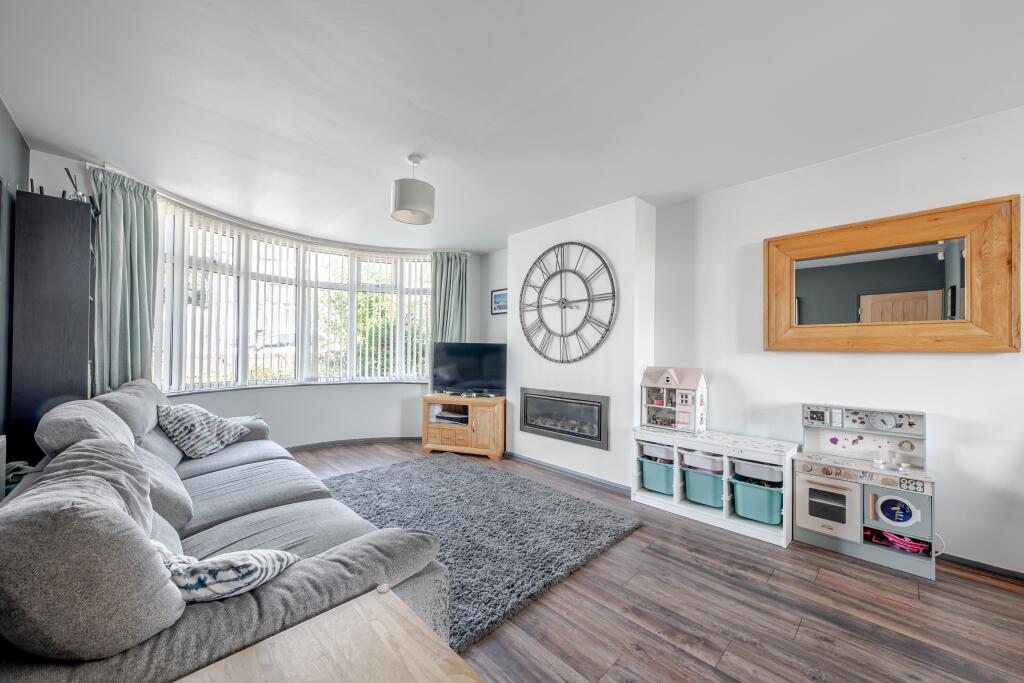 Carr Manor Walk, Moortown, Leeds, LS17 photo 2