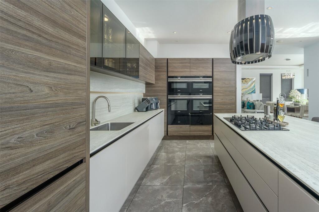 House in Newcastle upon Tyne - View 5