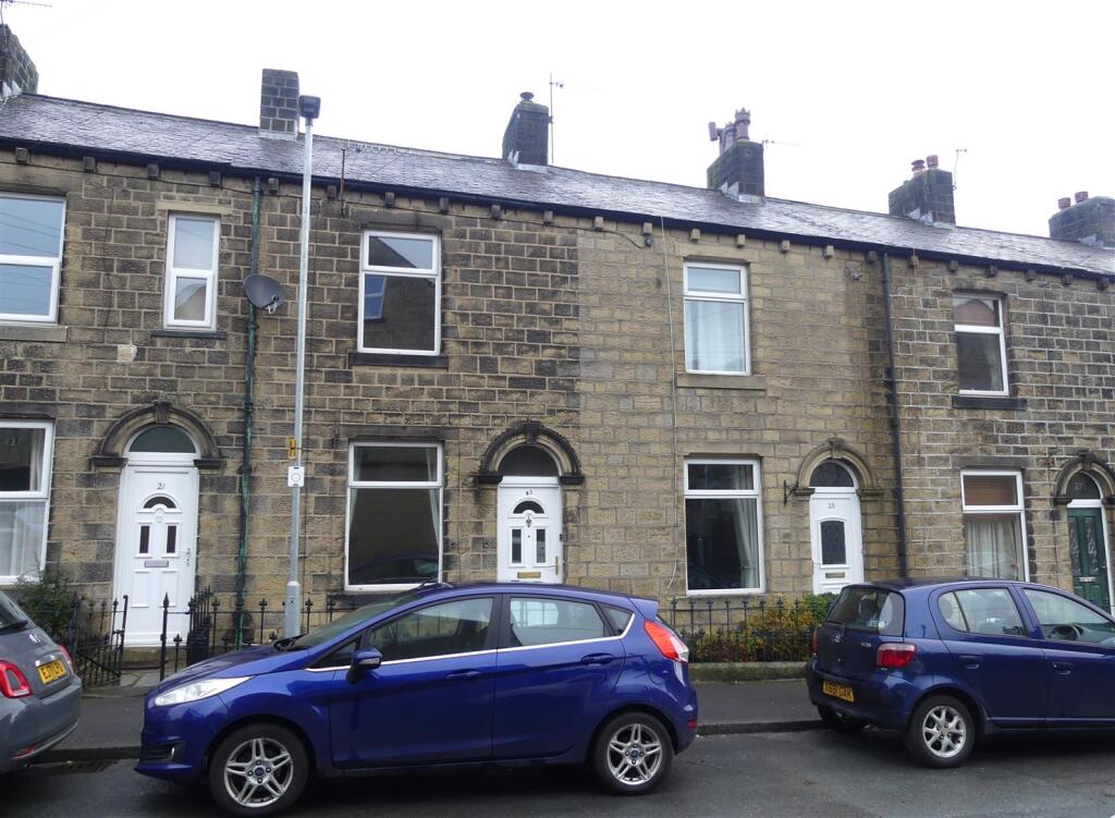 Main image of property: East Parade, Steeton