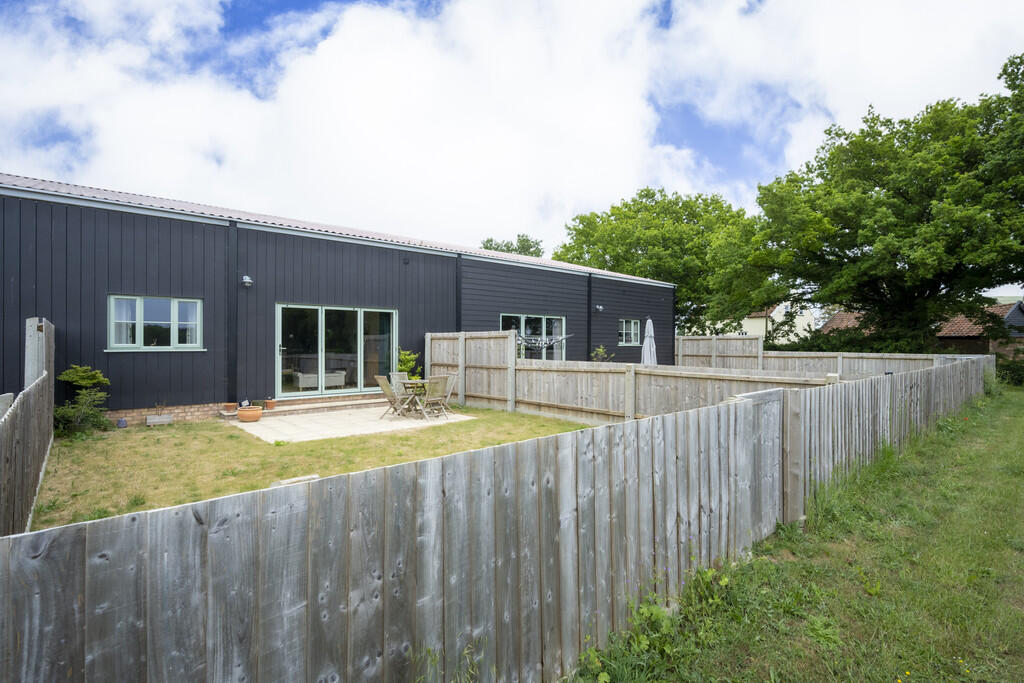 House in Ipswich - View 2