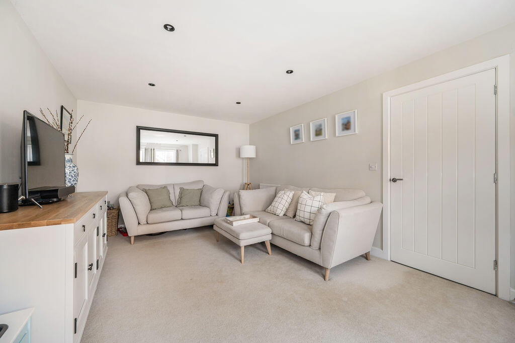 House in Havant, Hampshire Farm - View 6