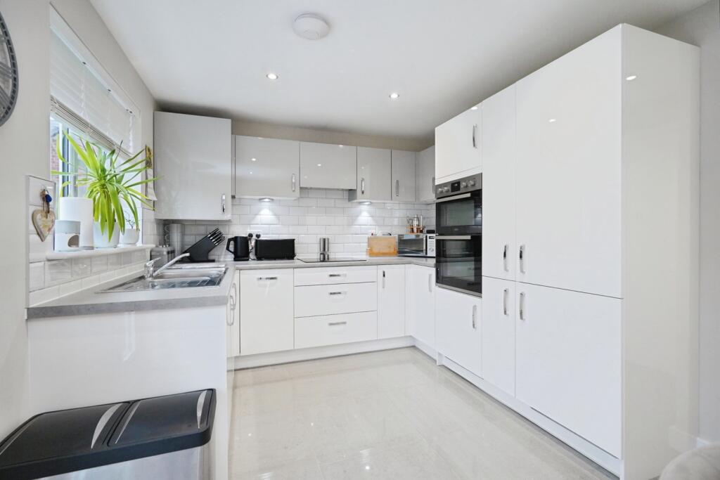 Monk Road, Burton-on-Trent, Staffordshire, DE13 photo 3