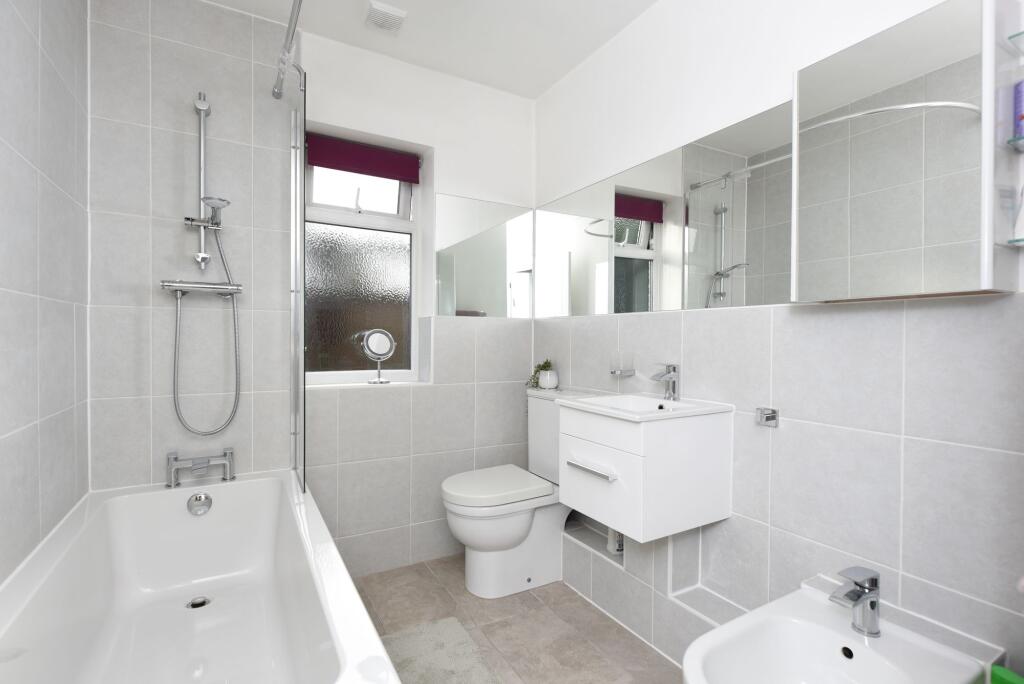 Hall Close, Hartford, PE29 - More