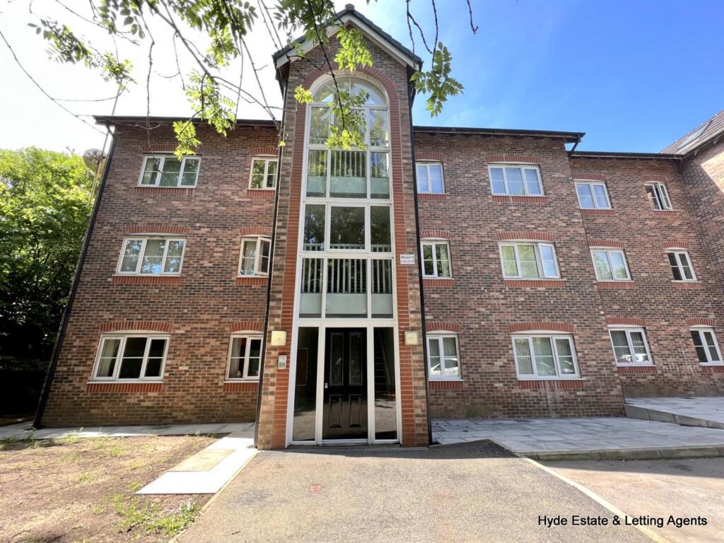 Main image of property: Flat 58 The Horizons, Moss Lane, BL6 5GH