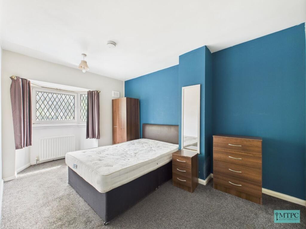 Main image of property: Room 2, Kingsway North, York