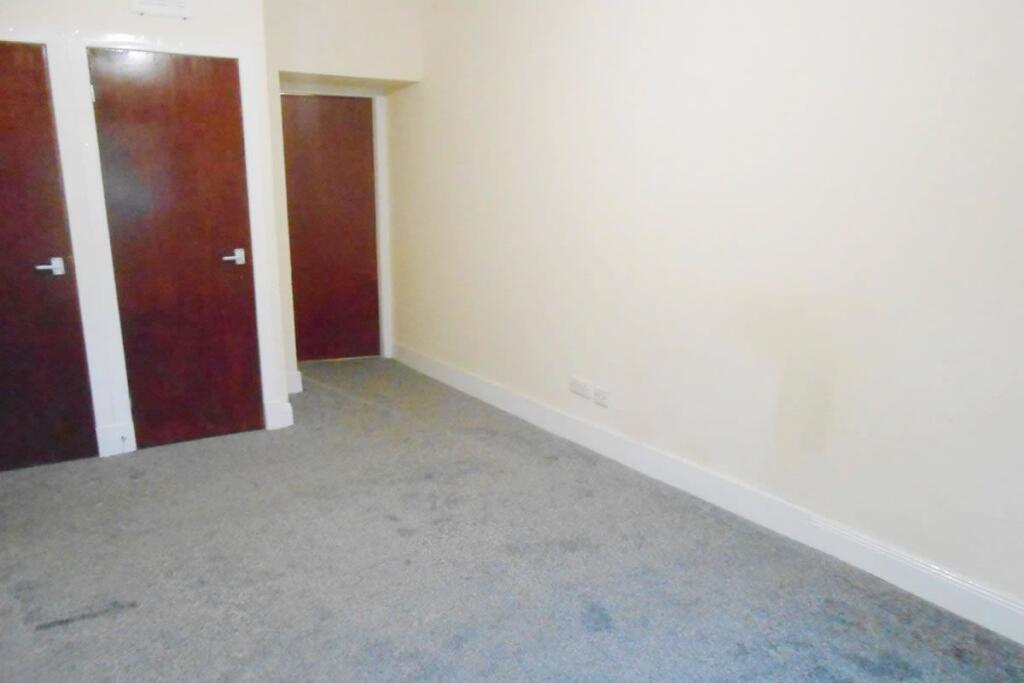 Apartment in Kilmarnock, East Ayrshire - View 5