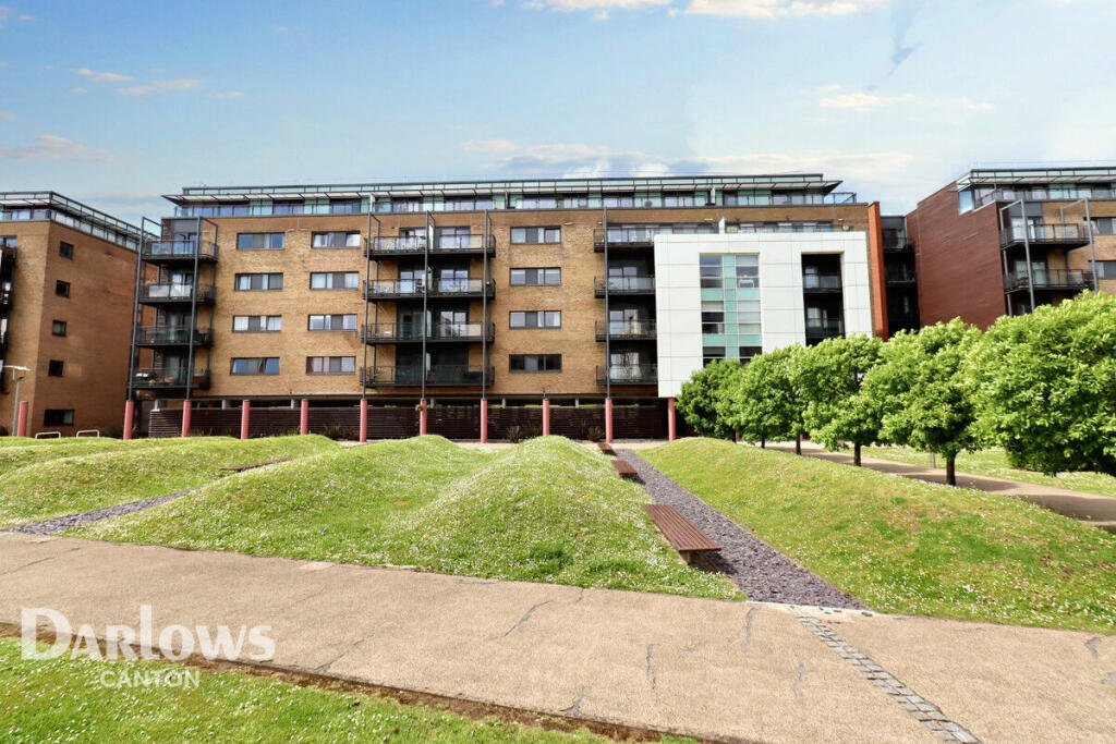 1-bed apartment on Ferry Court, Cardiff, £80,000