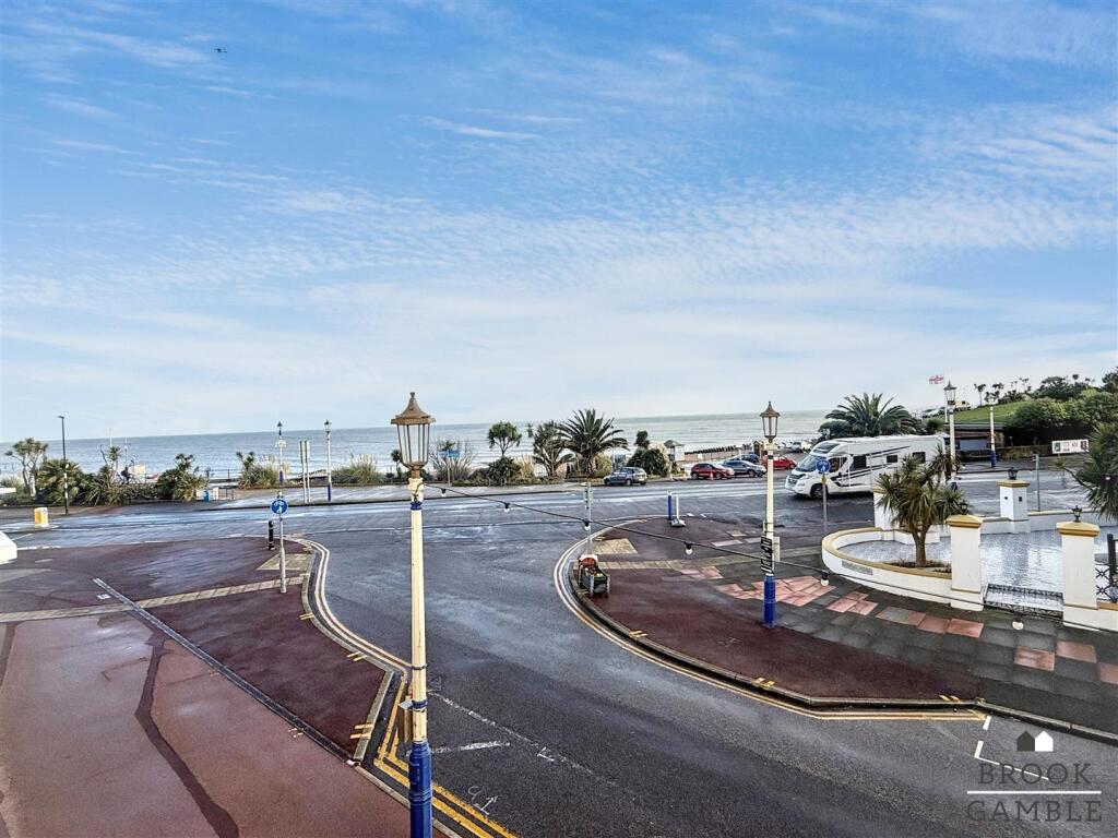 Apartment in Eastbourne, Seaside, Roselands - More