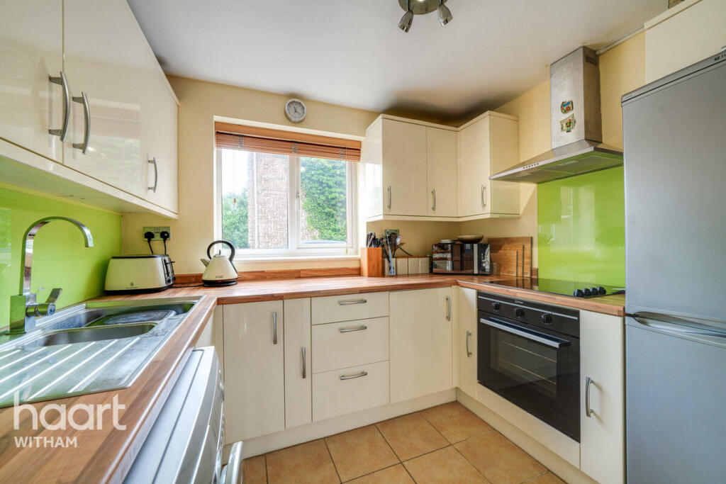 2-bed terraced on Longfield, Witham, £250,000