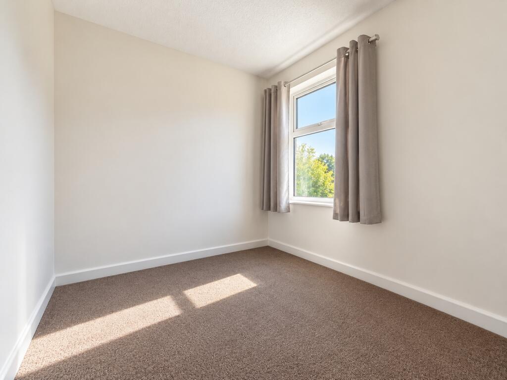 Apartment in Portsmouth - View 5