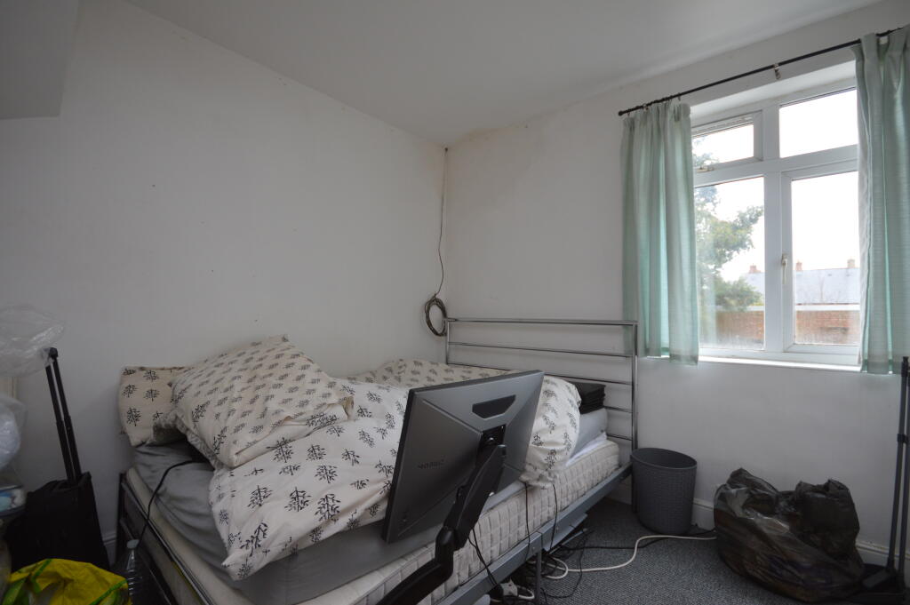 Main image of property: Room 2, Eskdaill Street, Kettering