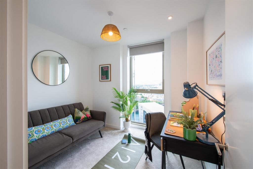 Apartment in Manchester - View 2