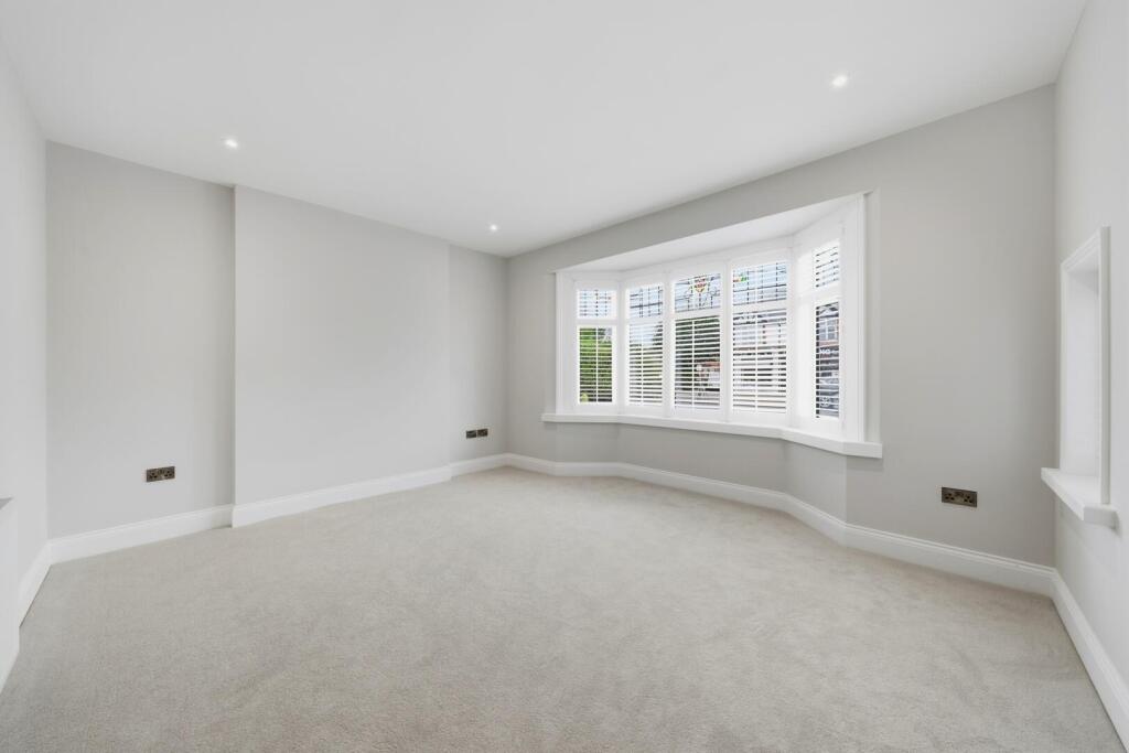 House in Nottingham, Abbey Park - View 5