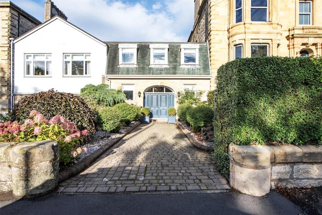 Main image of property: 21A, Victoria Place, Kings Park, Stirling, FK8