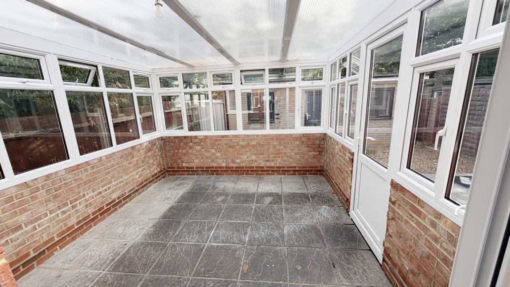 House in London - View 2