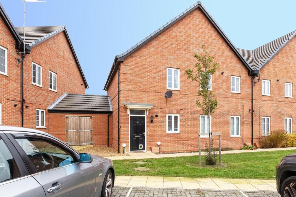 2-bed flat on Larkinson Avenue, Biggleswade SG18 0RF, £86,625