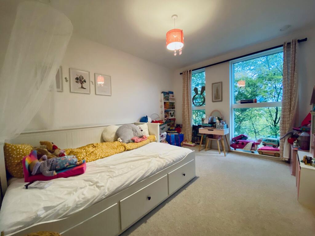 Apartment in London - More