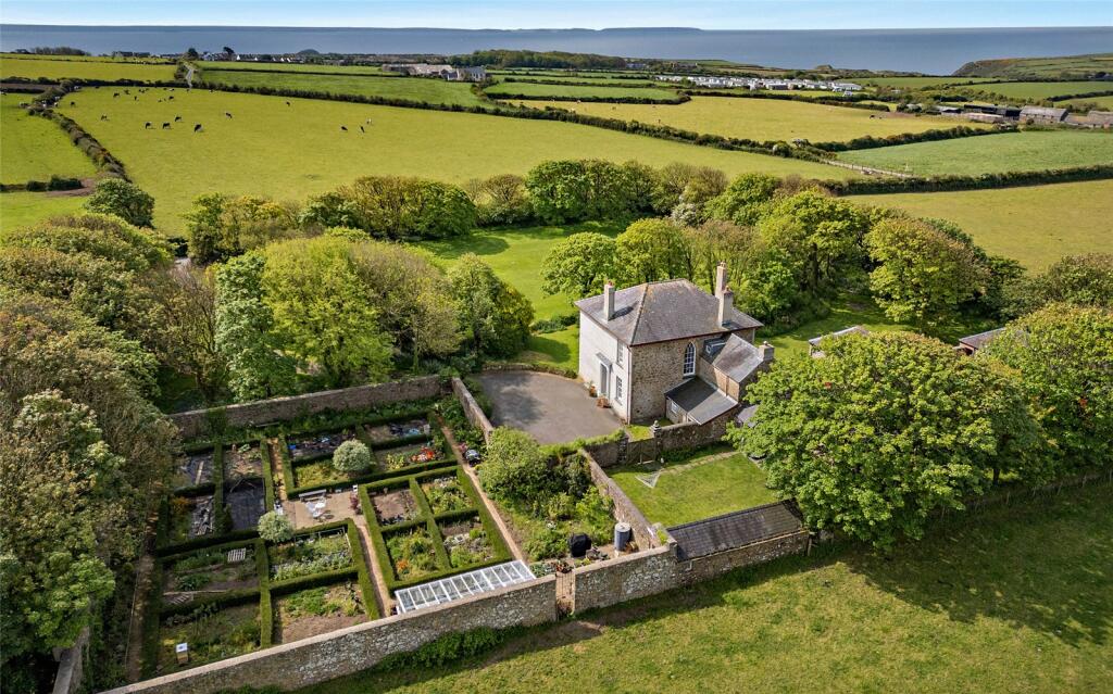 House in Solva - View 2