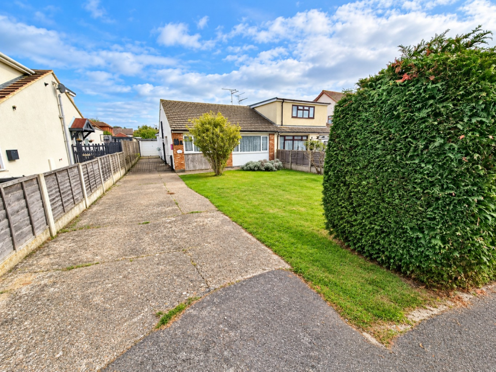 Main image of property: Abbey Road, Hullbridge, Hockley, Essex, SS5 6DJ