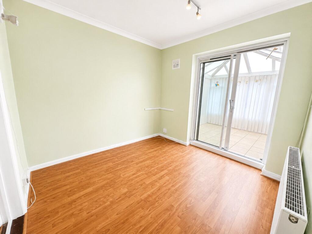 House in Bromley - View 4