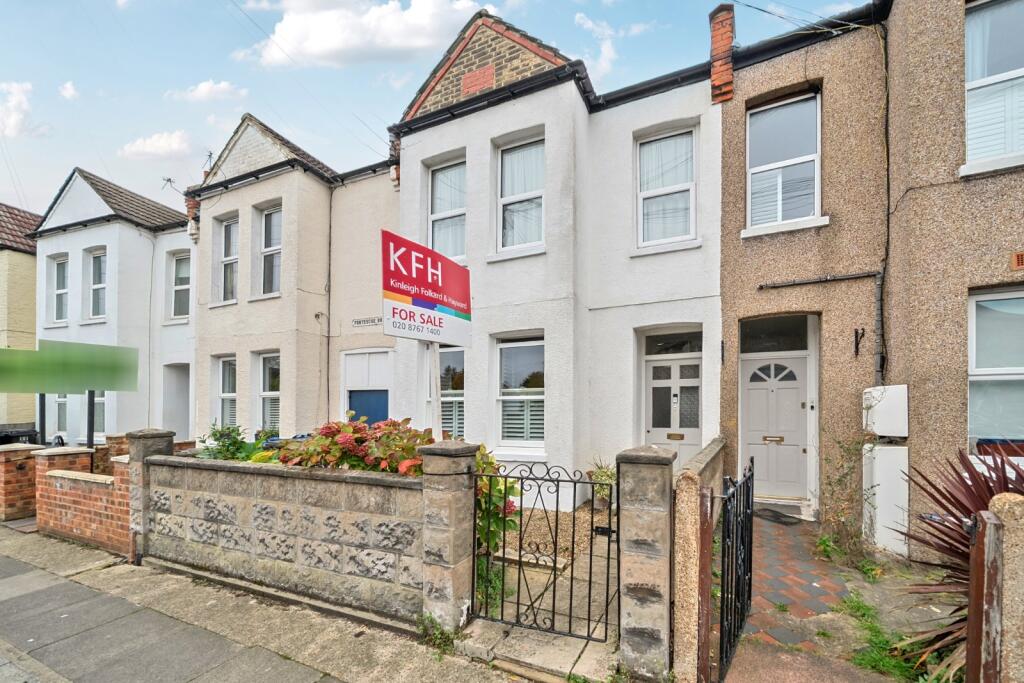 2-bed flat on Fortescue Road, Colliers Wood, London, SW19, £425,000
