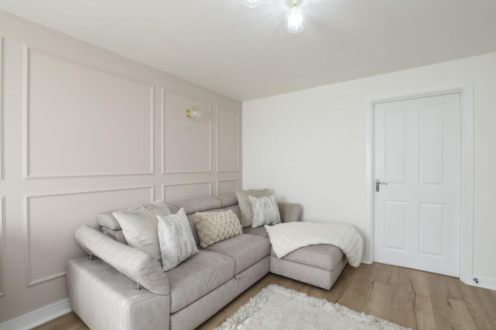 House in Coity - View 5