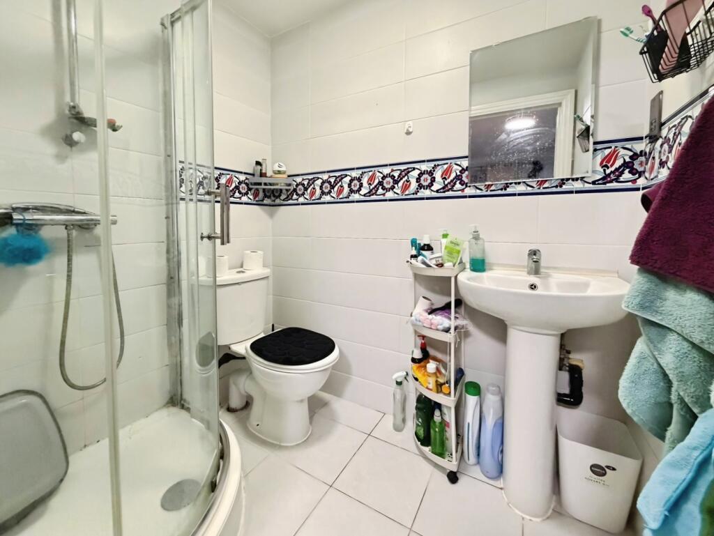Apartment in London - More