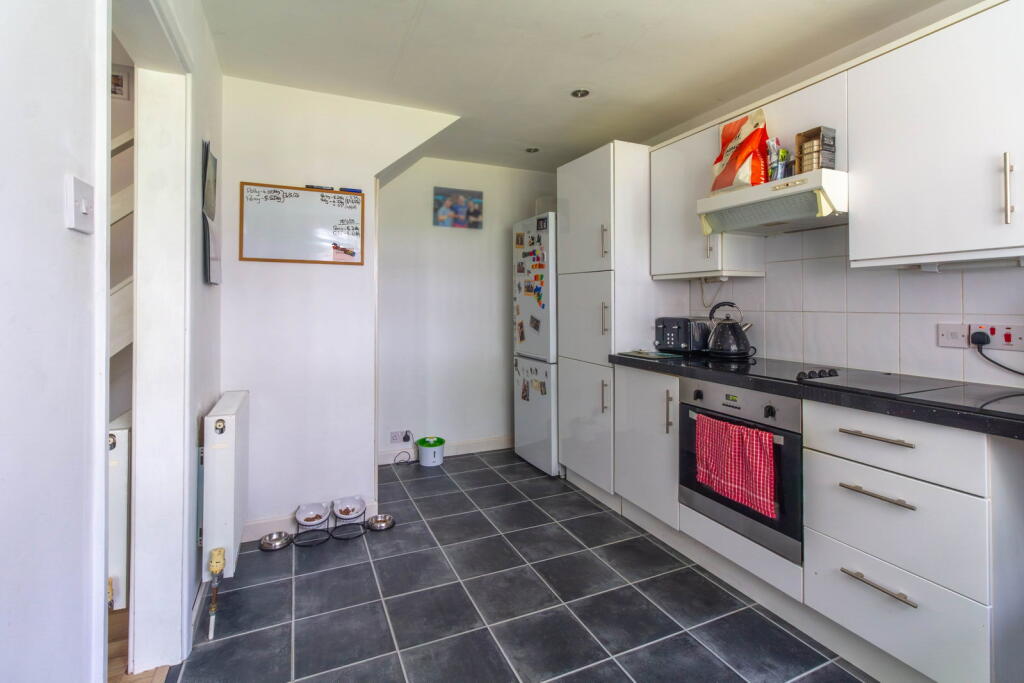 Eastway Square, Nailsea photo 3
