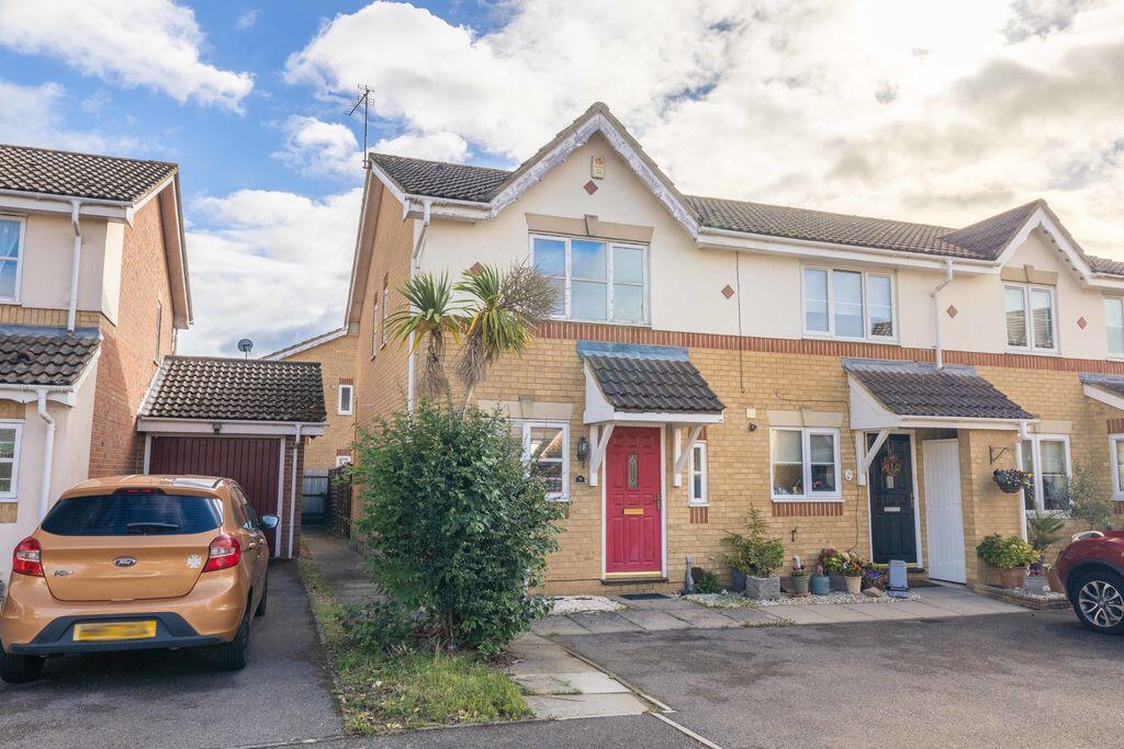 Main image of property: Molyns Mews, Slough