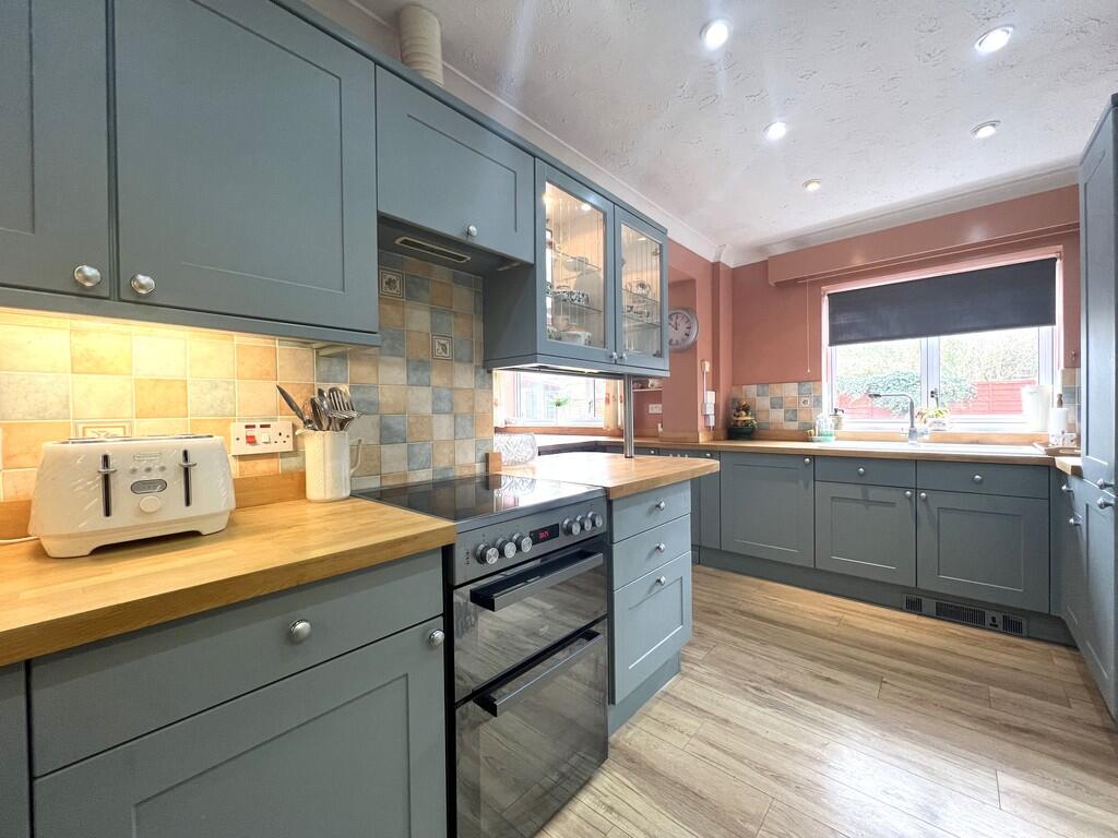 Crown Road, Christchurch, Wisbech, Cambs., PE14 9NF photo 3