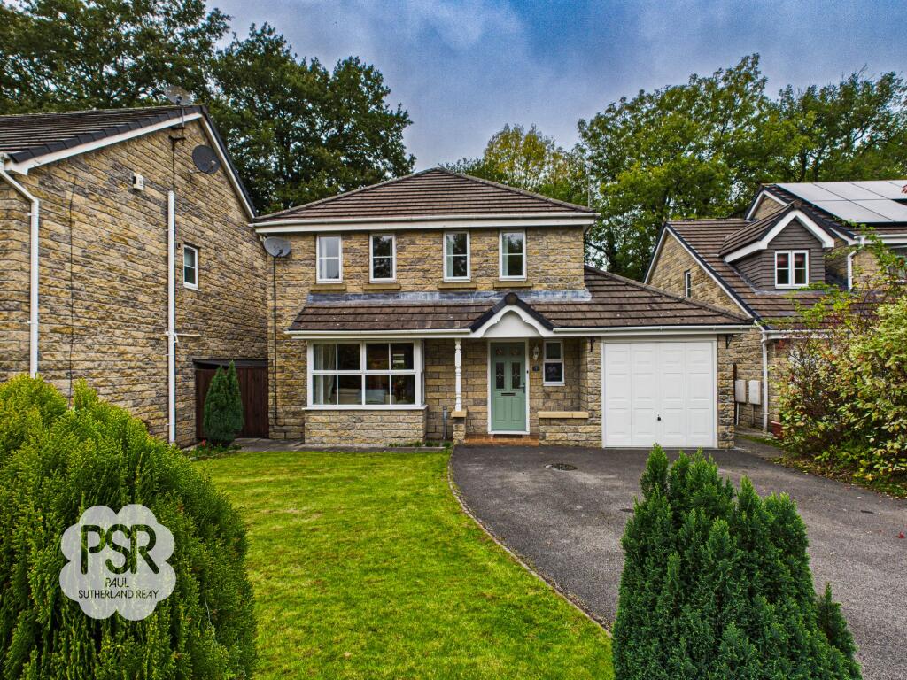4-bed detached on Brook Fold, Chapel-En-Le-Frith, SK23, £480,000