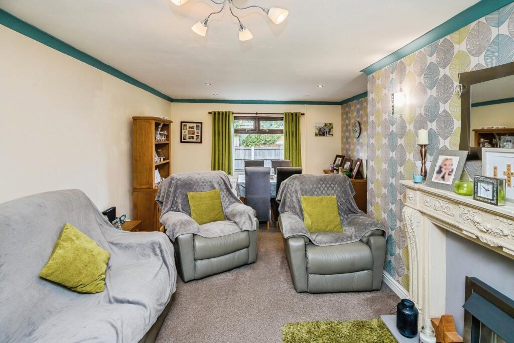 Trofryn, Pen-y-Cae, Wrexham, LL14 photo 2