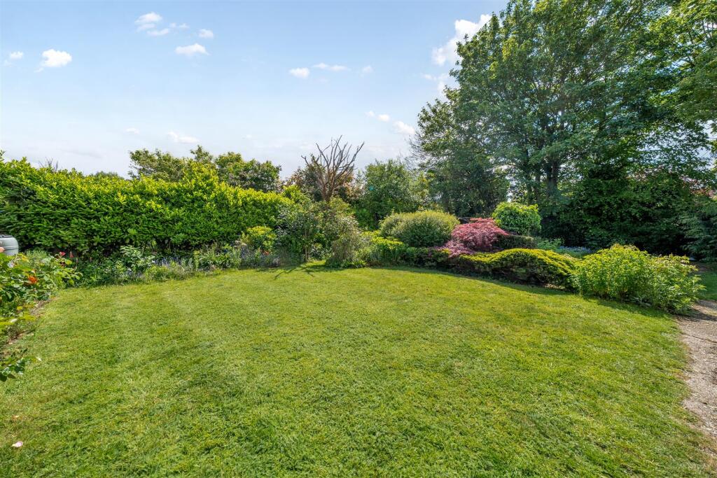 House in Basingstoke and Deane, Basingstoke - View 4