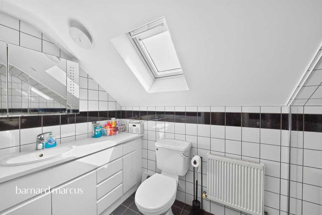 Apartment in London, Whetstone - View 3