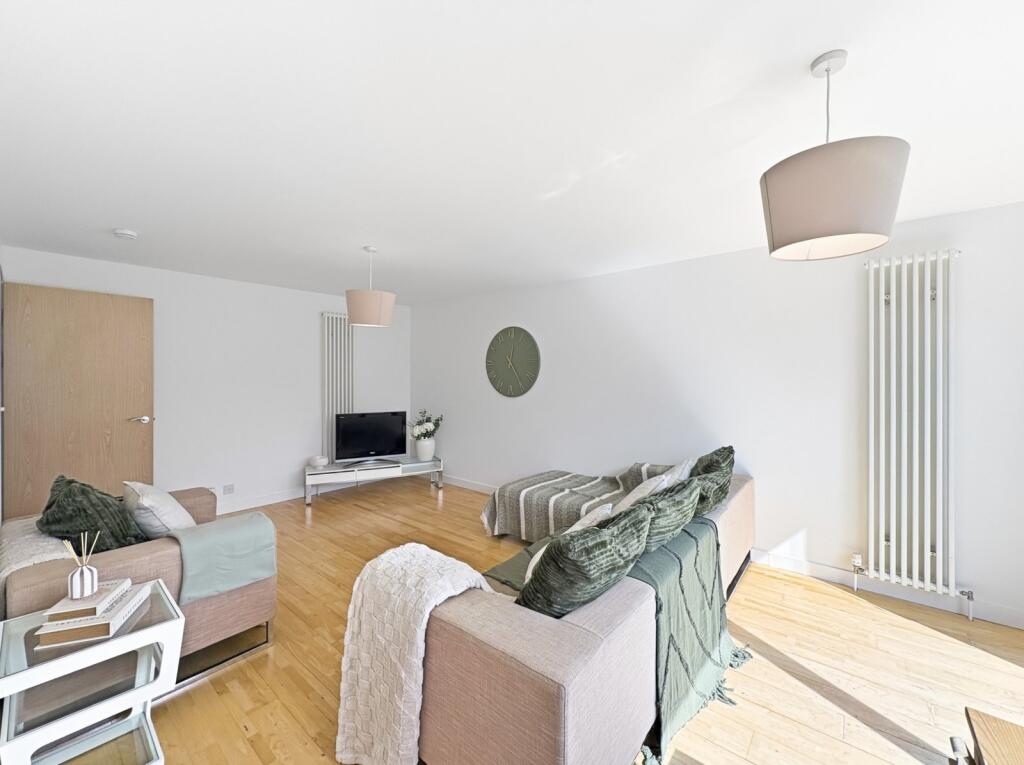 Apartment in Edinburgh - More