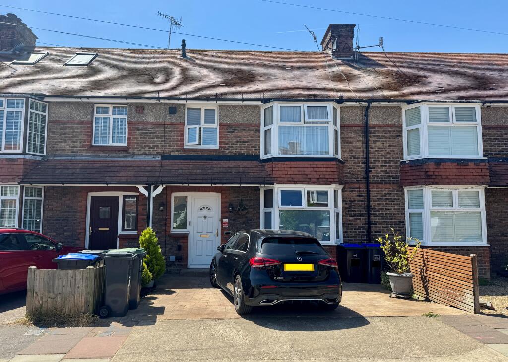 Main image of property: Twitten Way, Worthing, BN14