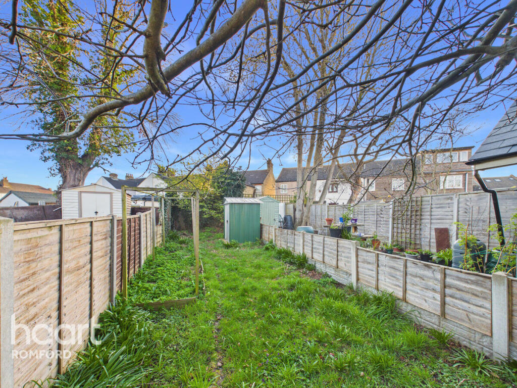 Main image of property: Mawney Road, Romford, RM7 7BH