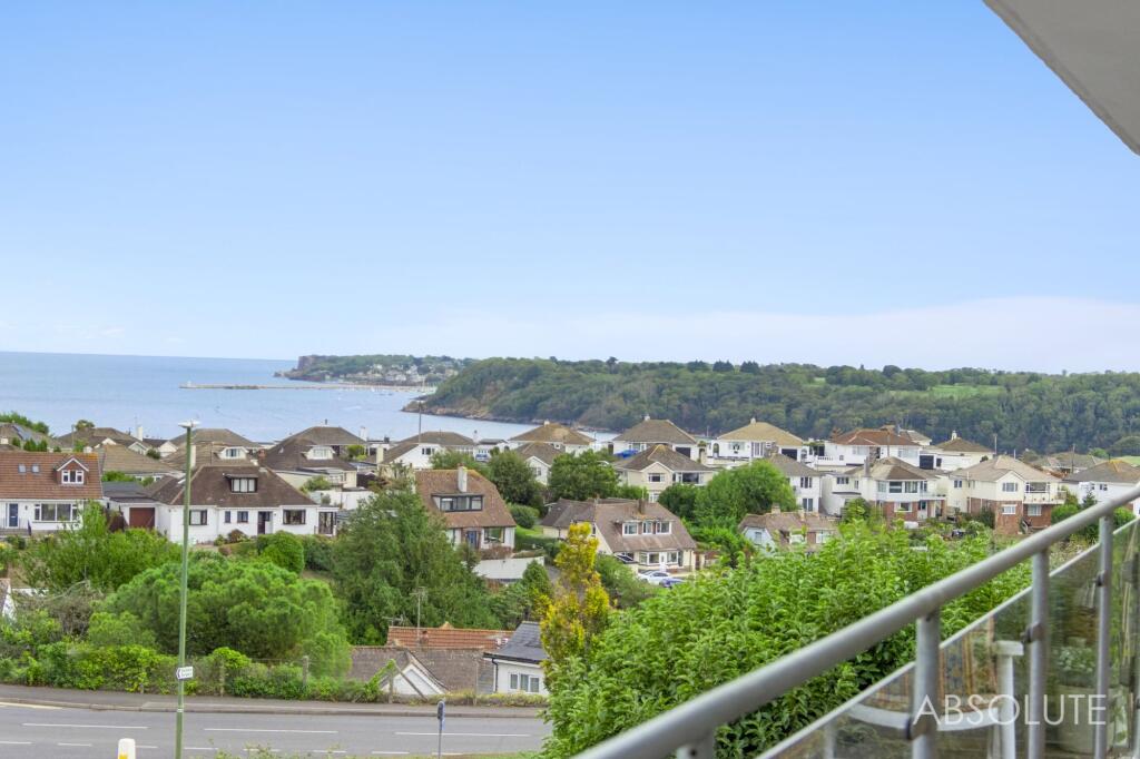 Apartment in Torquay, Torbay - View 4