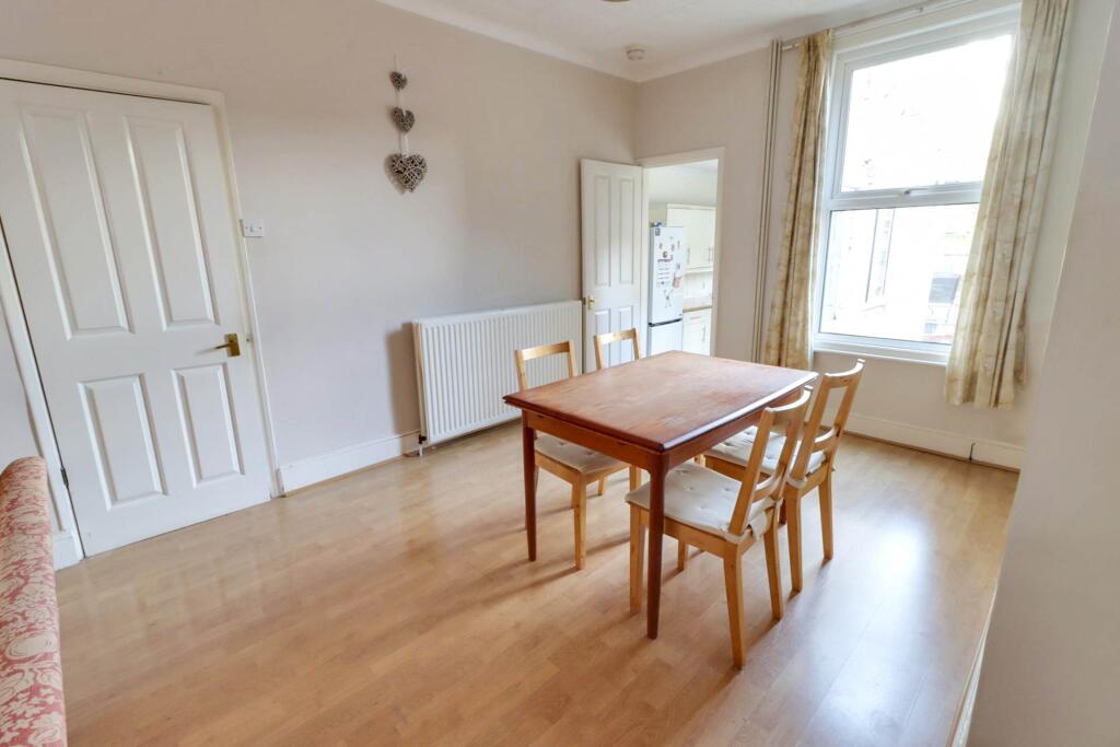 Blenheim Road, Reading - View 3