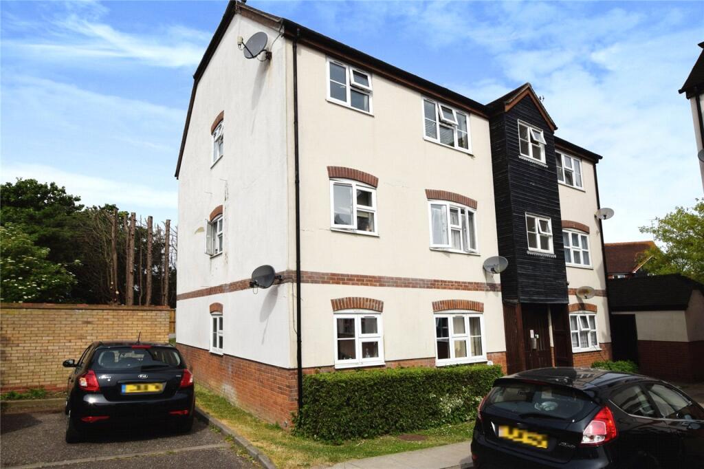 Main image of property: Thornborough Avenue, South Woodham Ferrers, Chelmsford, CM3