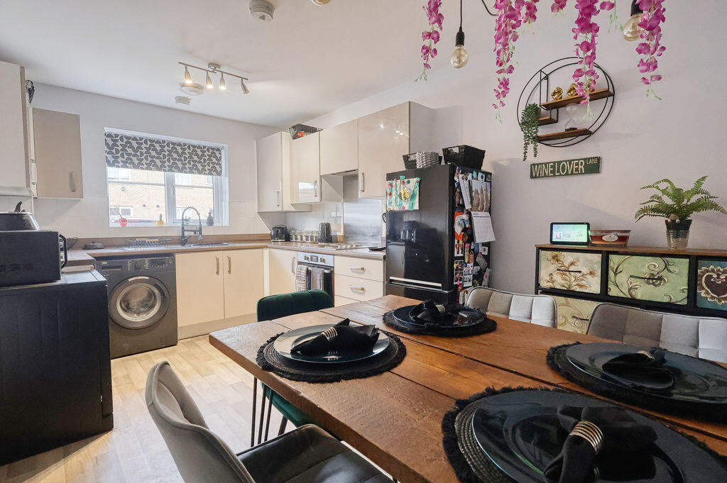 House in Doncaster - View 4