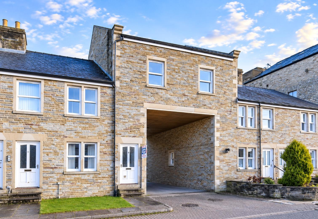 Main image of property: Weavers Walk, Silsden,