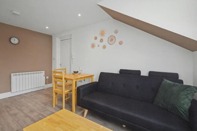 Flat 5 - Kitchen ...