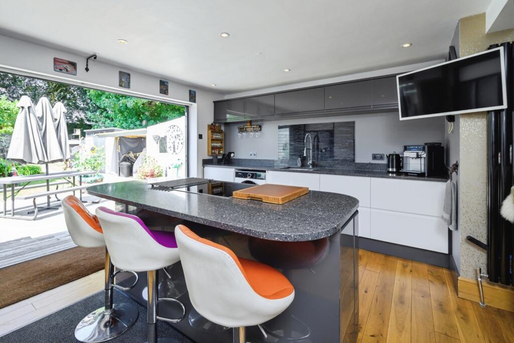 House in Portsmouth - View 5