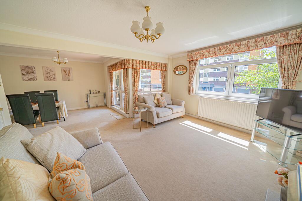 Riverside Drive, Solihull, B91 photo 5